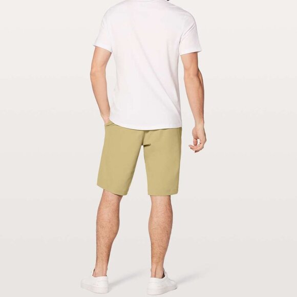 Lululemon Commission Short Relaxed Warpstreme 11" Tofino Sand 34 - Picture 2 of 9